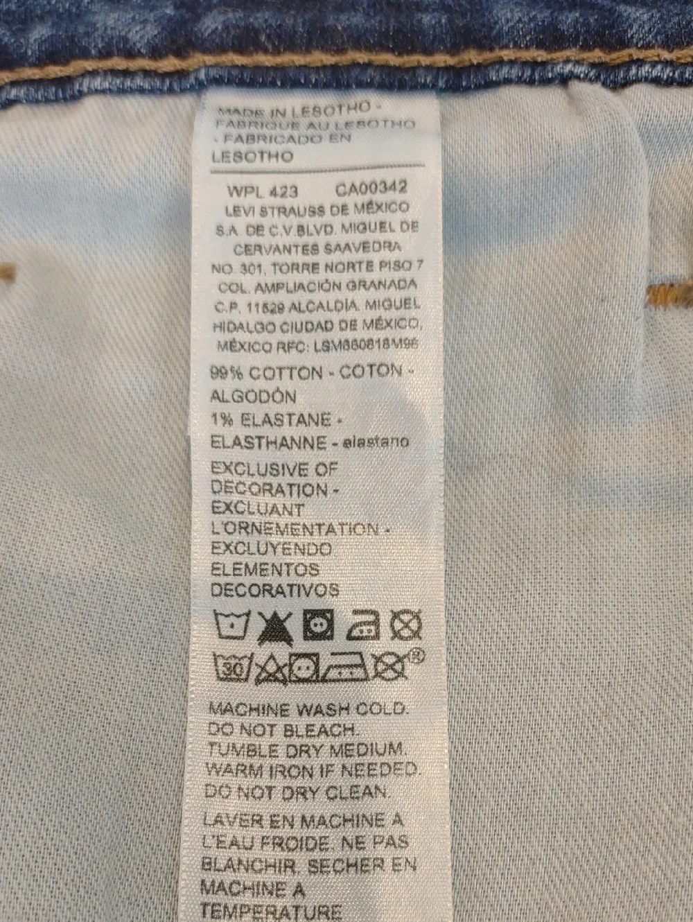 Levi's Men's Med Blue Relaxed Fit Stretch Distressed Straight Jeans 34x32